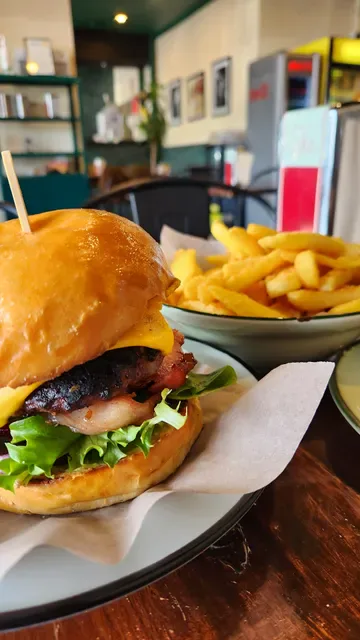 Mum's Burger Kitchen