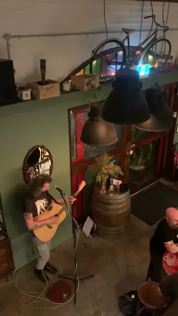Myrtle Wine Bar