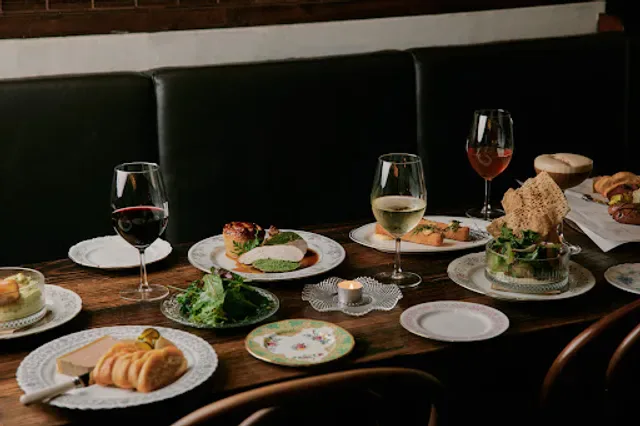 Myrtle Wine Bar
