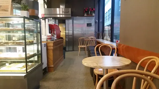 N Lee Bakery Cafe