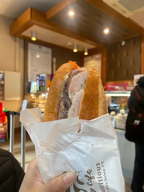 N Lee Bakery Cafe