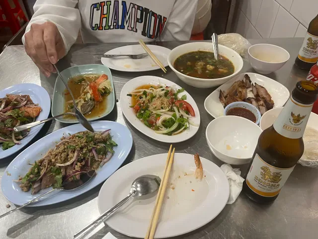 Nana Thai