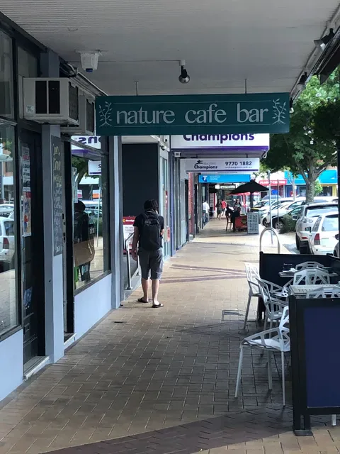 nature cafe bar