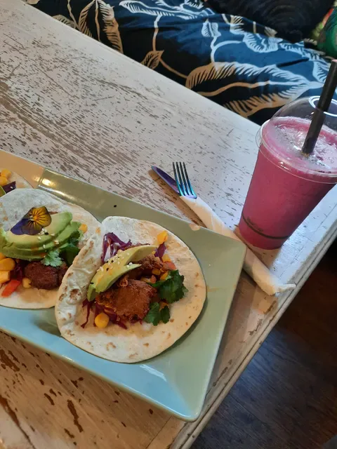 nature cafe bar