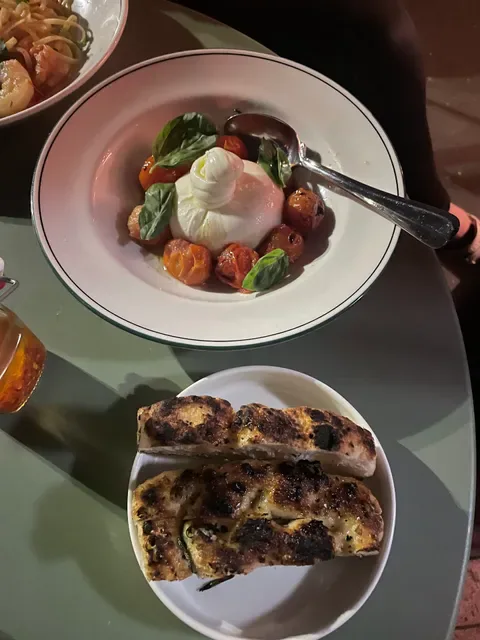 Neighbourhood Pizza