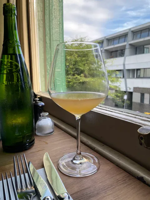 Neighbourhood Wine