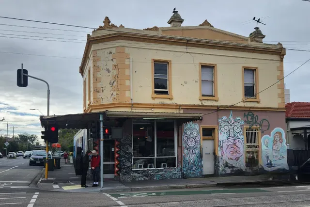 neighbours cafe