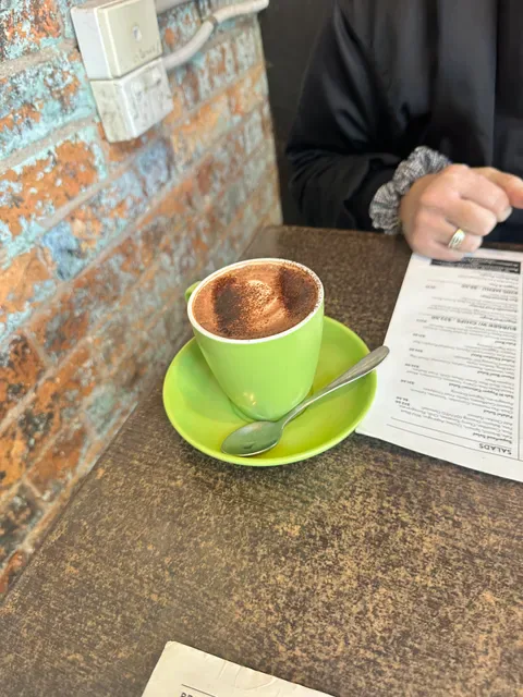 neighbours cafe