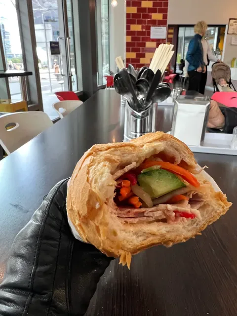 Nguyen Pho & Banh Mi