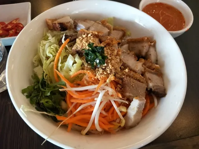 Nguyen Pho & Banh Mi