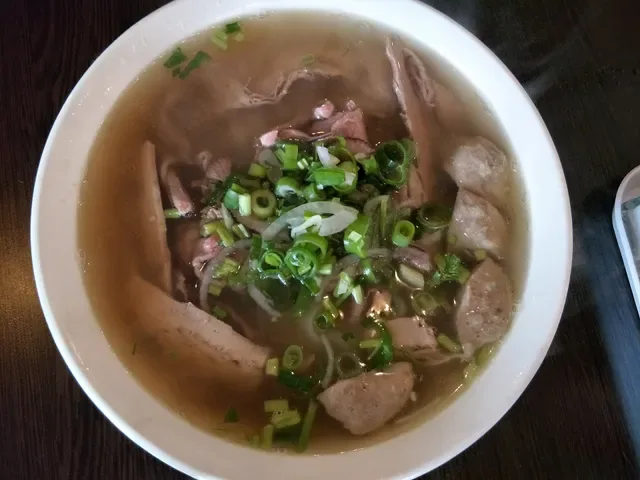 Nguyen Pho & Banh Mi