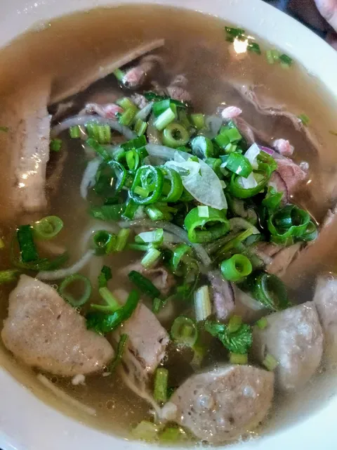 Nguyen Pho & Banh Mi