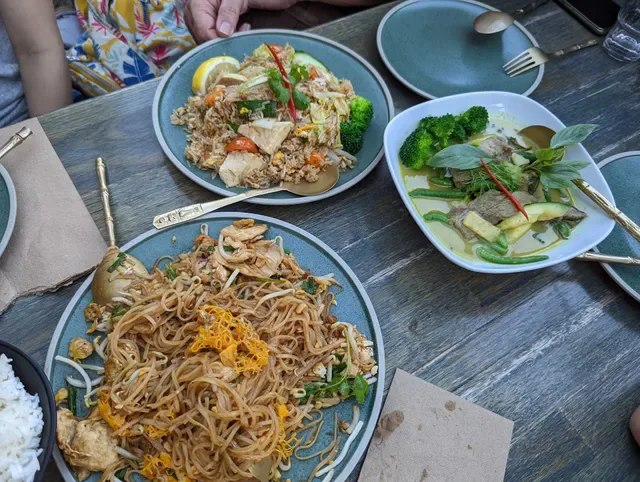 Noi Thai