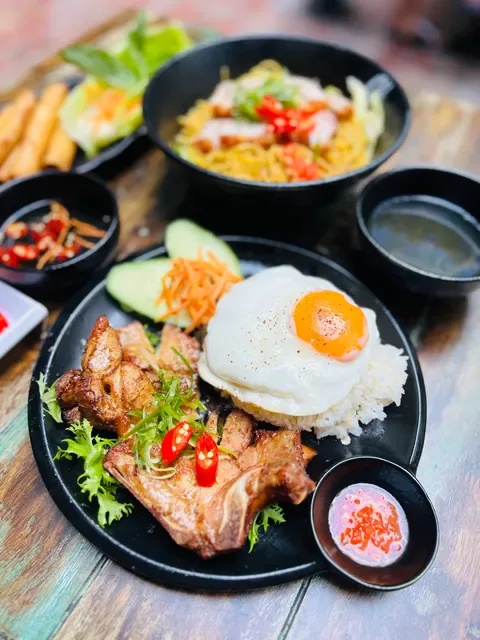 Old Man Pho Southbank - Vietnamese Restaurant