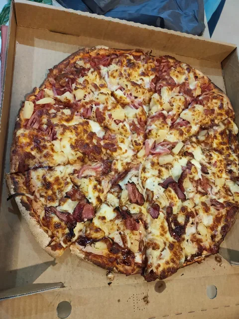 Olive and Pineapple- Best pizza's in Frankston
