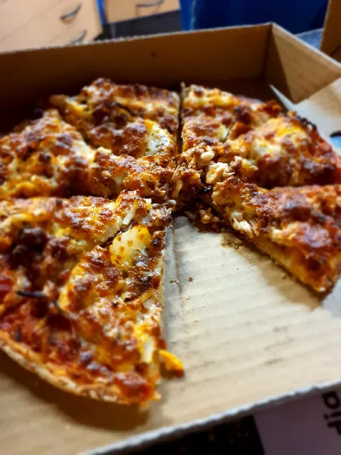 Olive and Pineapple- Best pizza's in Frankston