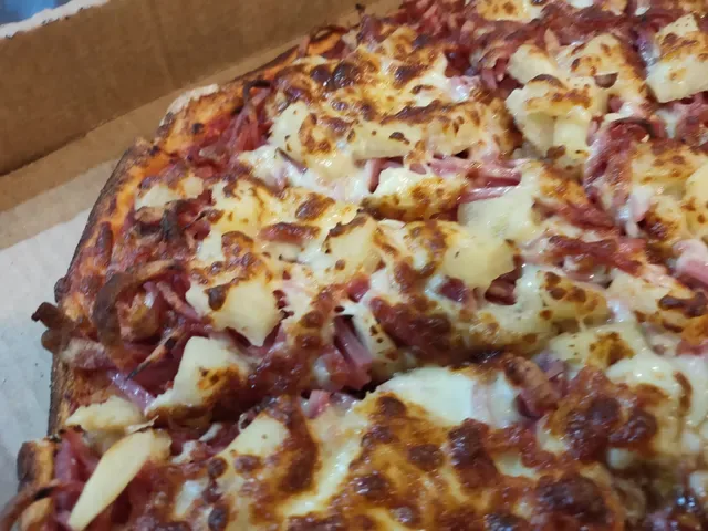 Olive and Pineapple- Best pizza's in Frankston