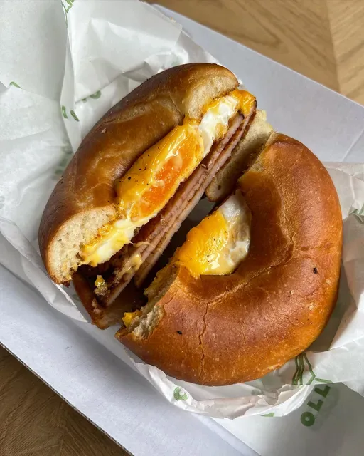 Ollie's Deli