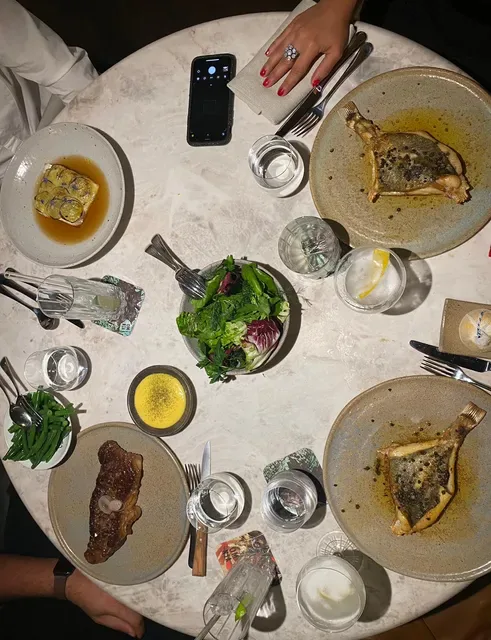 Omnia Bistro & Bar