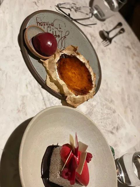 Omnia Bistro & Bar