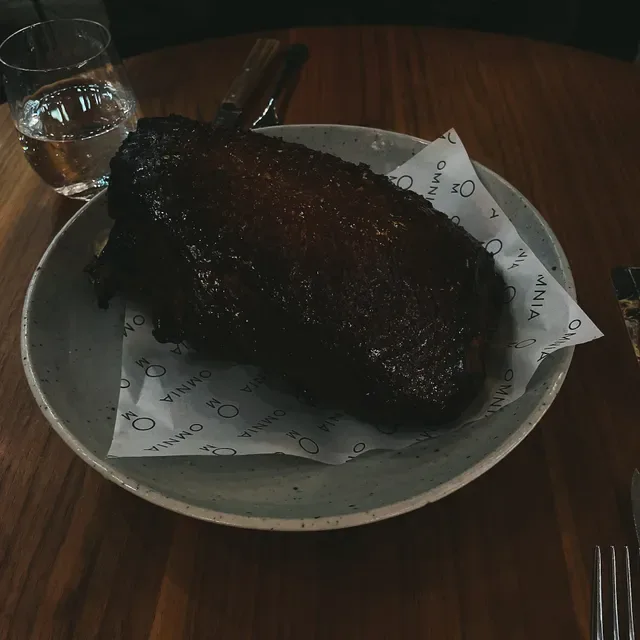Omnia Bistro & Bar