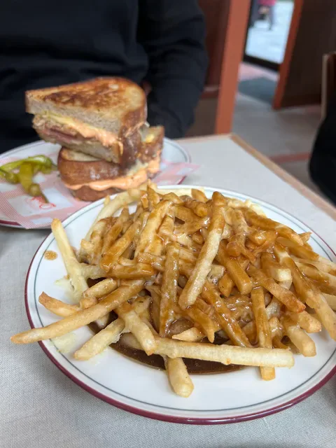 Operator Diner