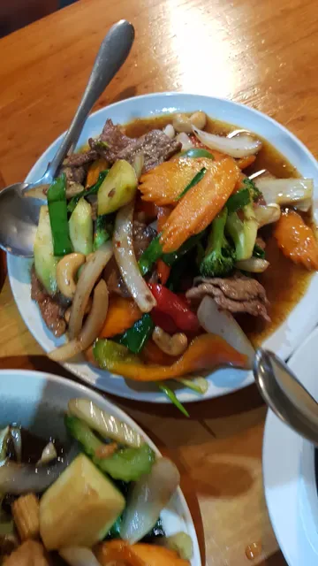 OUT 4 THAI