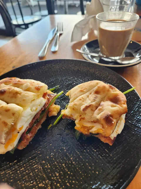 Overhear Coffee & Food