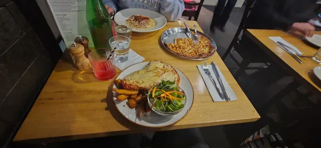 Pacinos Italian Family Restaurant