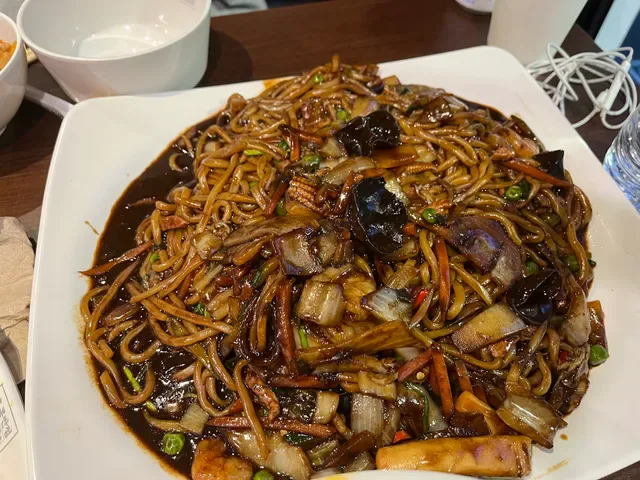 Paik's Noodle CBD