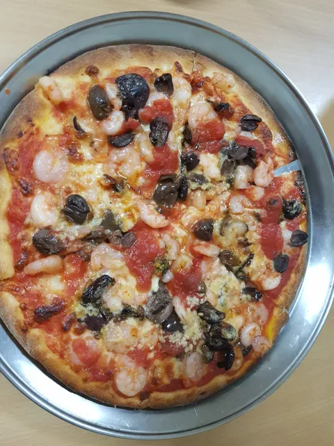 Paladinos Pizza & Pasta