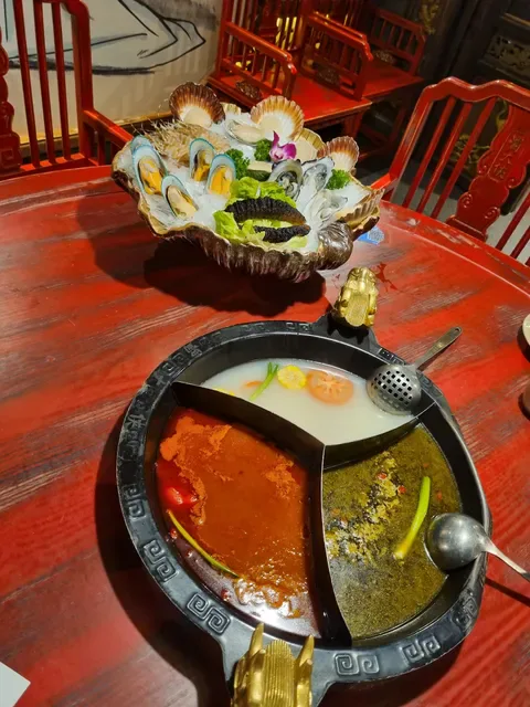 Panda Hot Pot 蜀大侠火锅