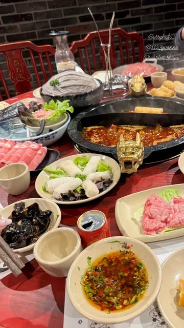 Panda Hot Pot 蜀大侠火锅