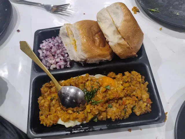 Paramount Indian- Best restaurant in Springvale
