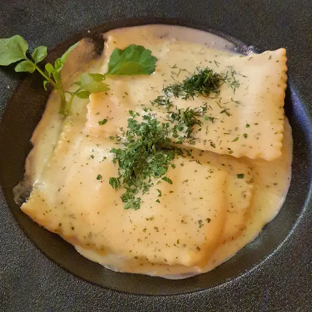 Paris Go Bistro