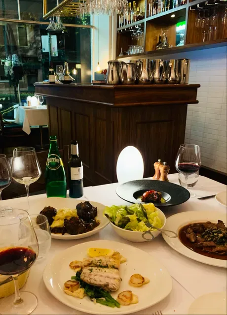 Paris Go Bistro