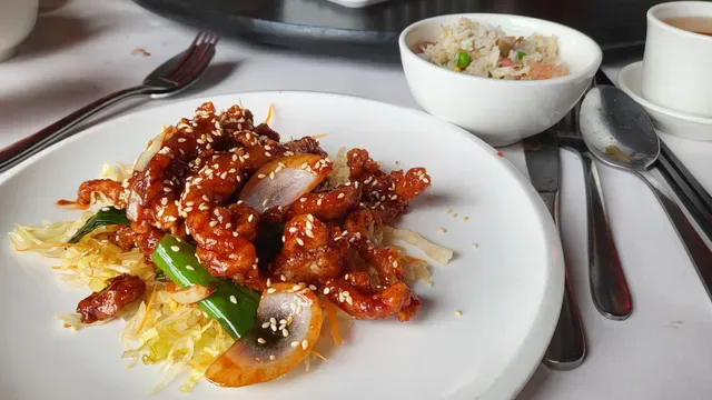 Peking Land Chinese Restaurant