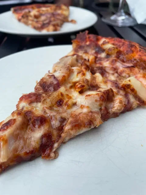 Pero's Pizza House