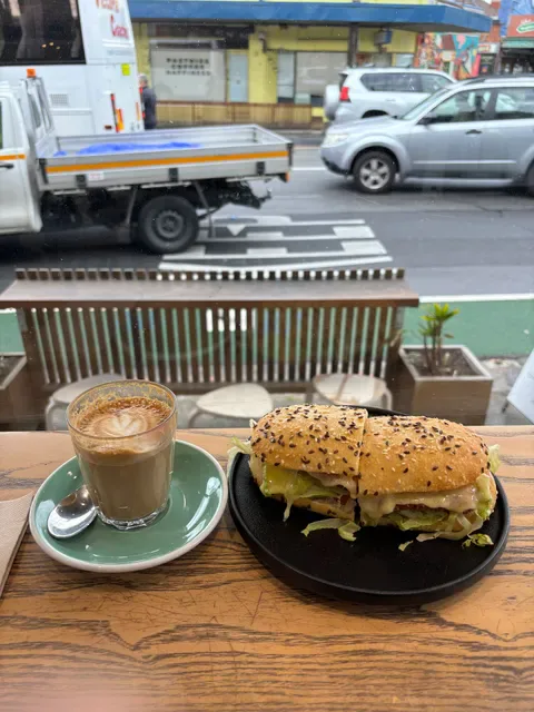 phatMILK Café