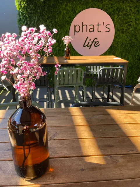 phatMILK Café