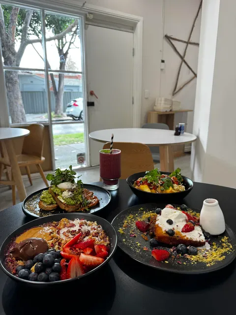 phatMILK Café