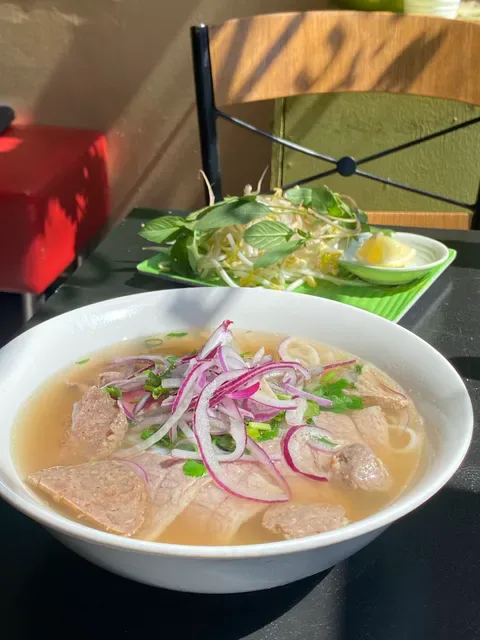 Pho Fitzroy