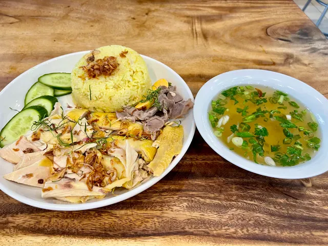 金 BIG BONE PHỞ记 (Phở Kim Ký) - Phở Hoa Hồi Vàng