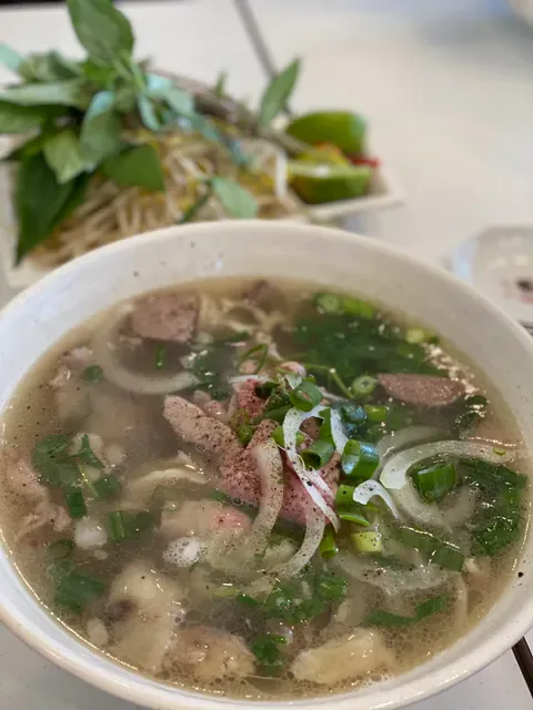 金 BIG BONE PHỞ记 (Phở Kim Ký) - Phở Hoa Hồi Vàng