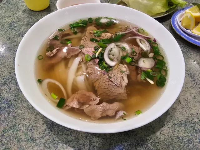 PHO Hung Preston