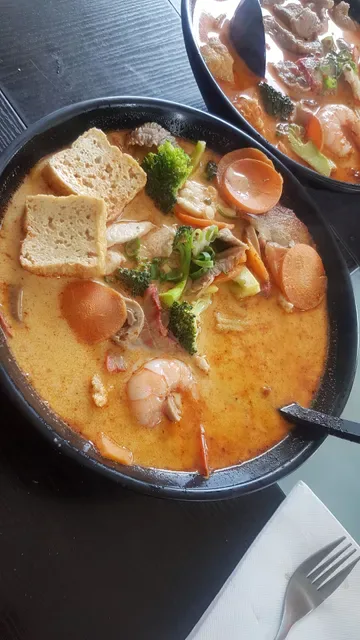 PHO Hung Preston