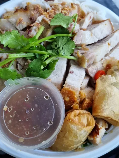 Pho Rolls 62