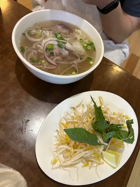 Pho Victoria