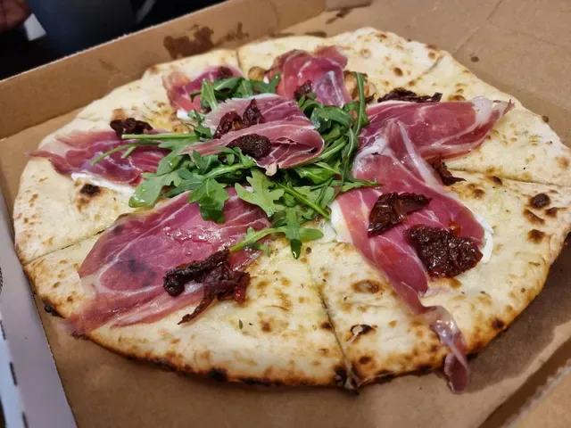 Maurizio Pizzeria