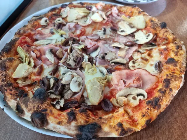 Maurizio Pizzeria